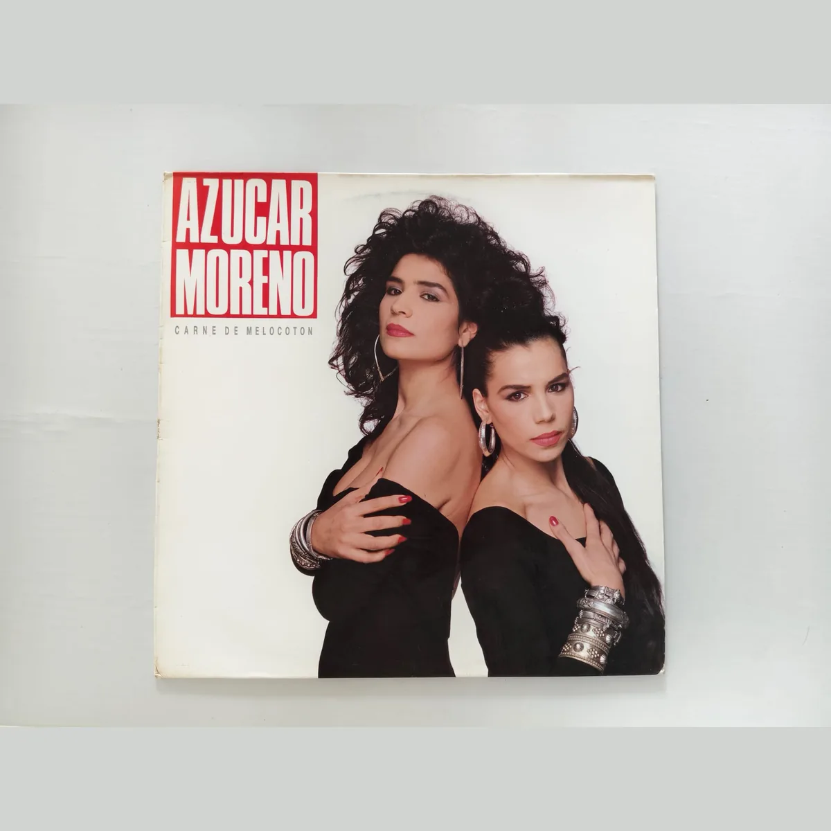 Portada de Carne de melocotón, de Azúcar Moreno