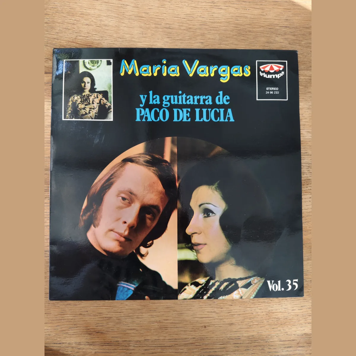 Maria Vargas y la guitarra de Paco de Lucía