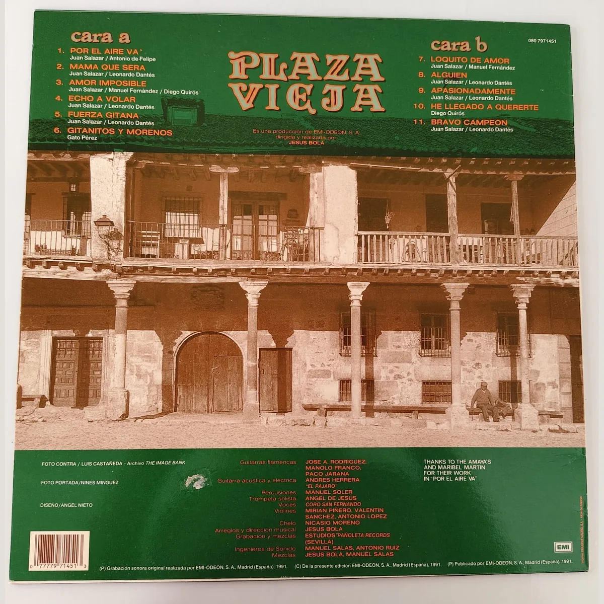 Otra vista de Plaza Vieja